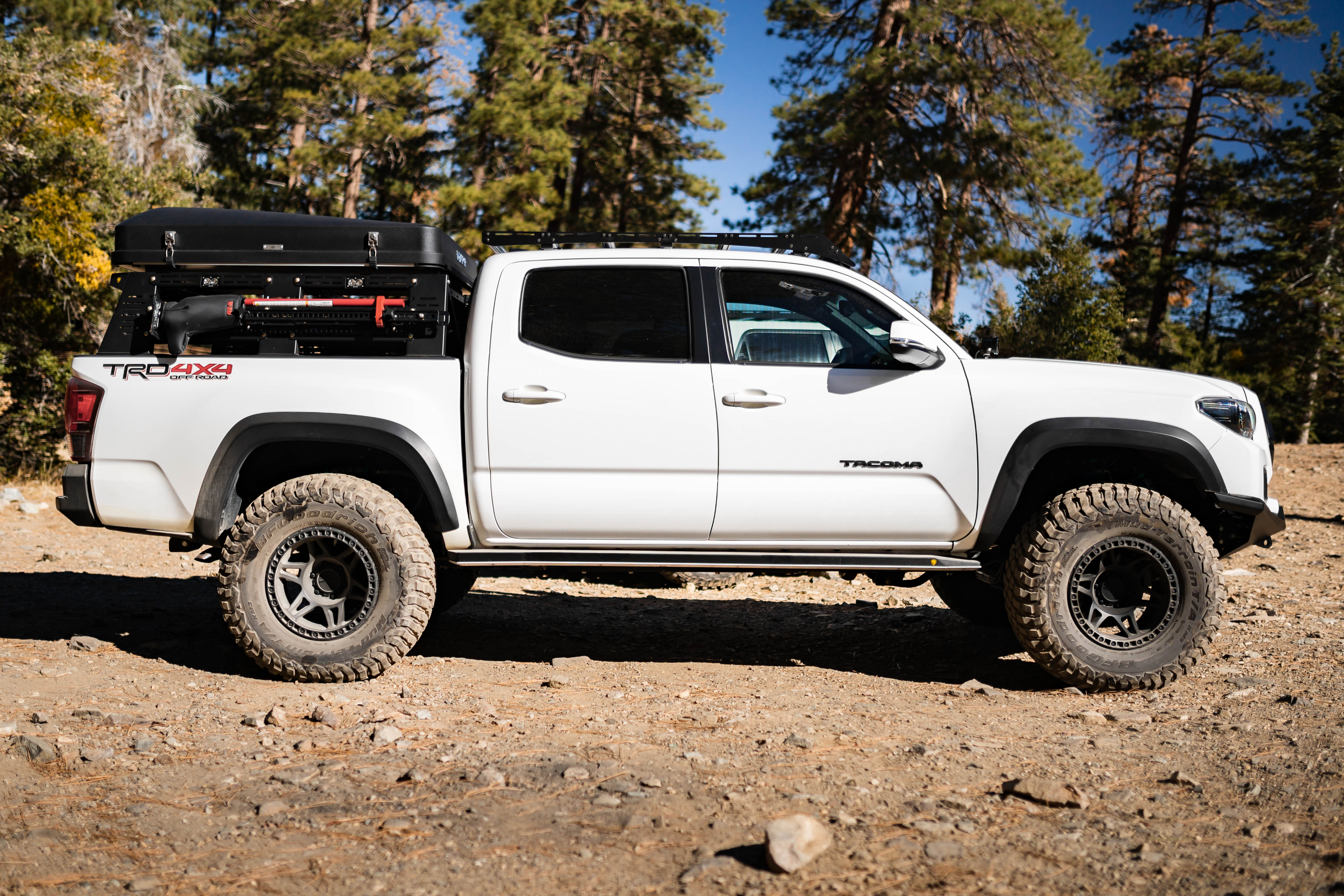 2016+ Toyota Tacoma Rock Sliders