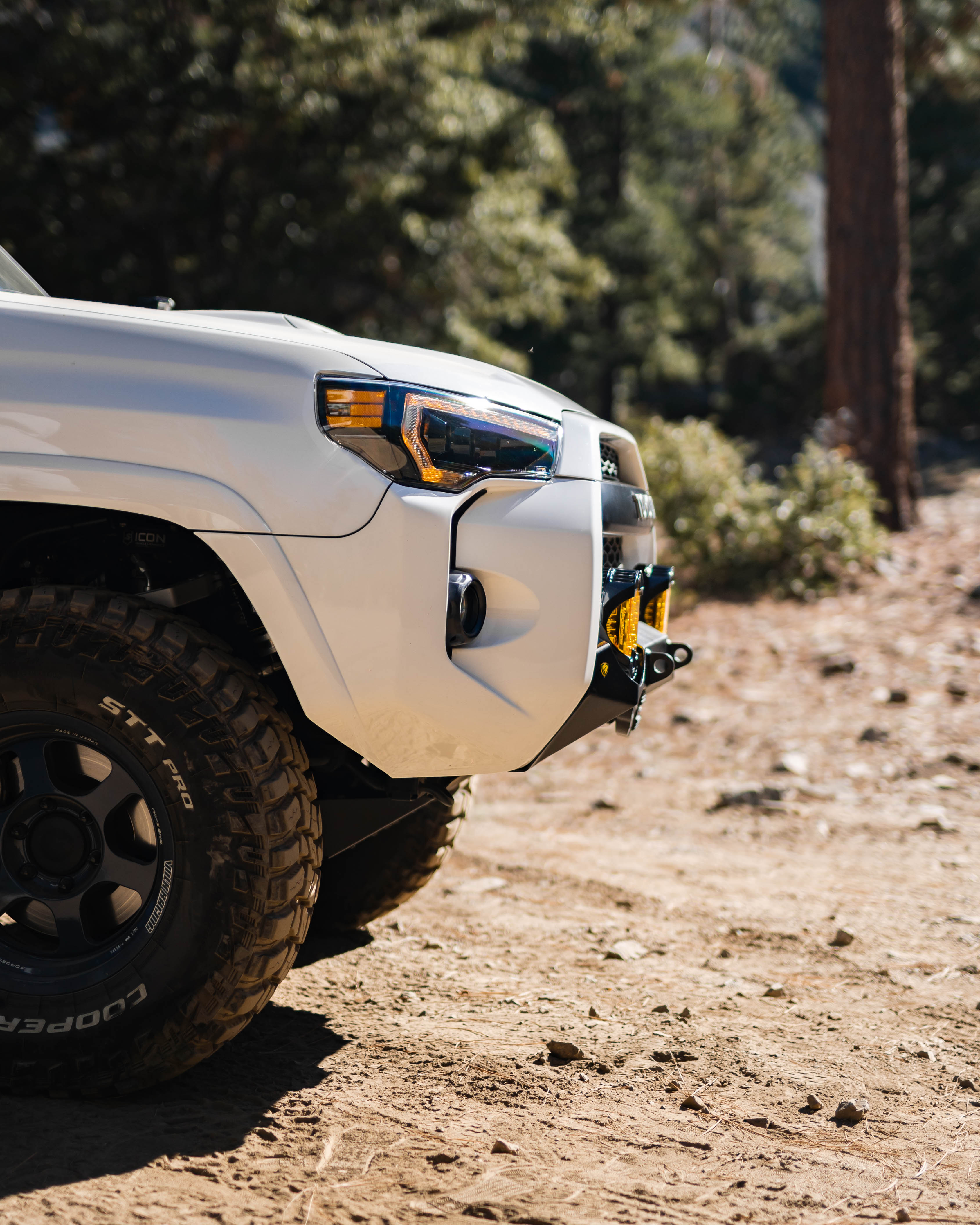 Side view of Saints Offroad front bumper installed on a Toyota 4Runner